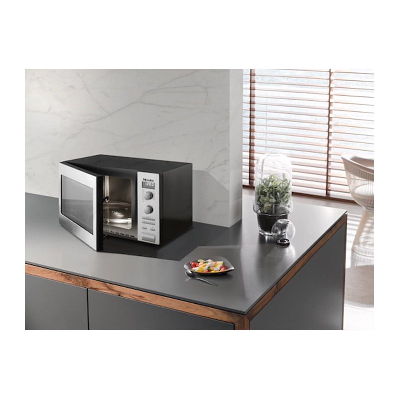 Miele ContourLine M6012 Microwave inc Grill 3