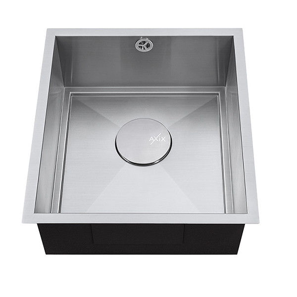 The 1810 AXIXUNO 355U QG Undermount Sink 1