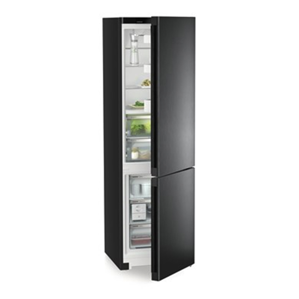 Liebherr Plus CBNbda572i Fridge Freezer 1